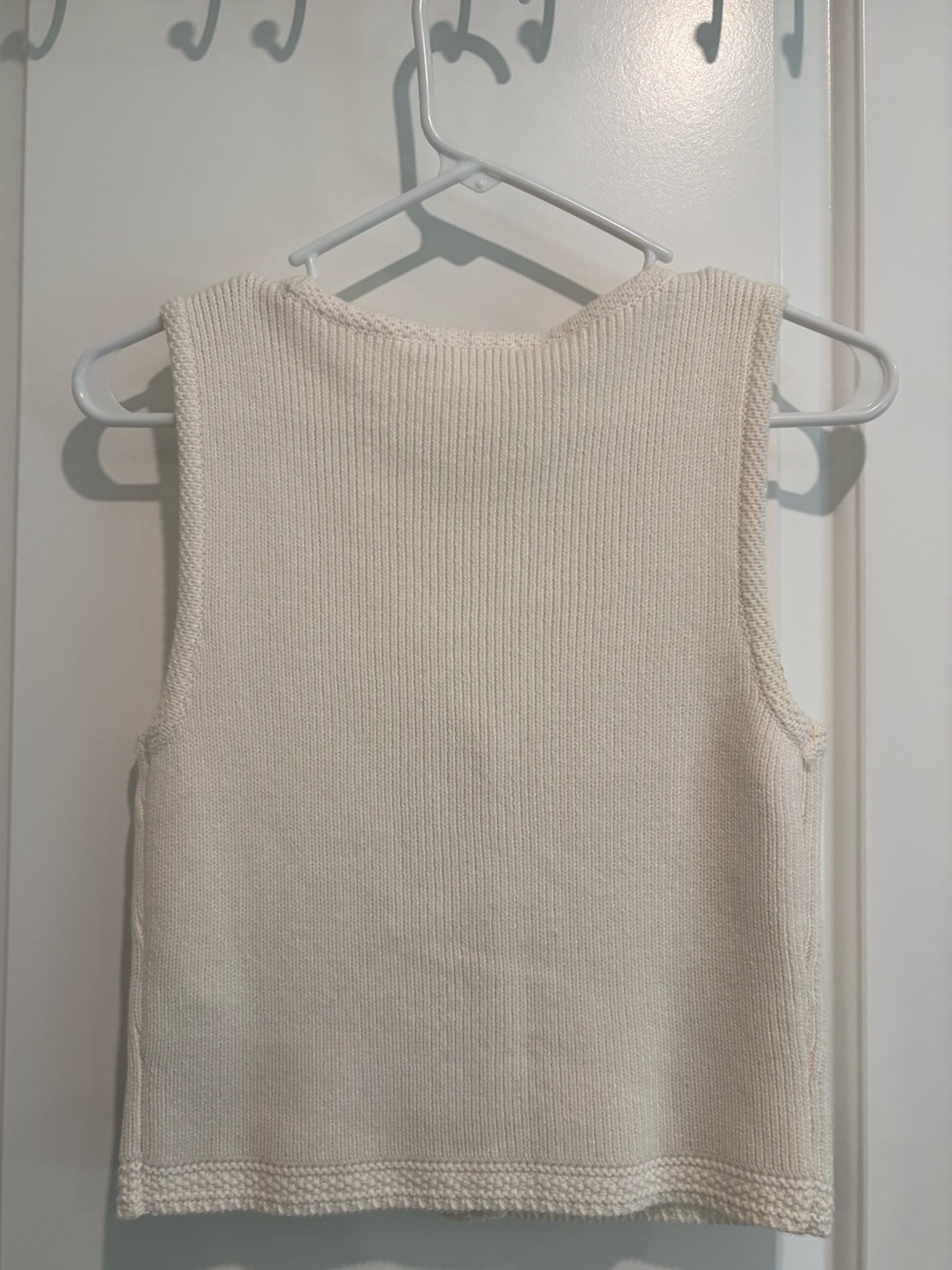 🌼Abercrombie Knit Button-down Vest🌼 - Picture 2 of 4